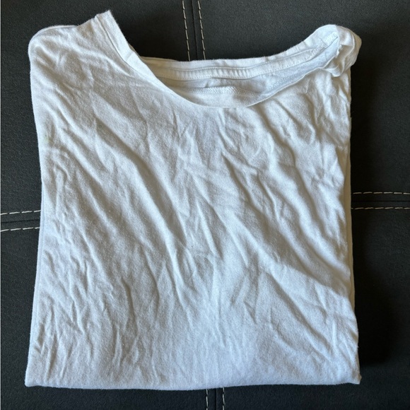 Bench - basic white tee - Picture 2 of 2